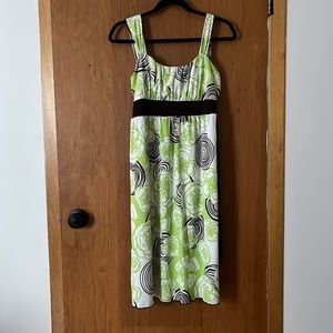 Retro MIDI dress w/ fun green and brown pattern